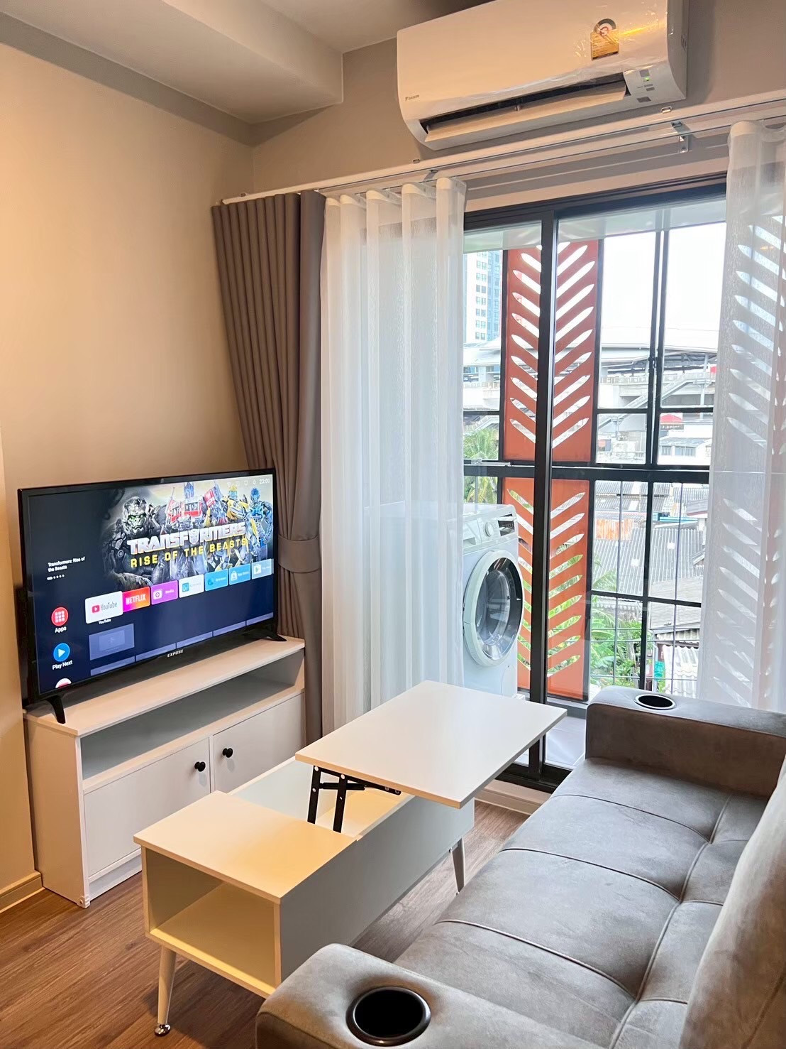 For rent, Lumpini Selected Charan 65, beautiful room, fully furnished, has washing machine, 28 sq m., 12,000 baht.
