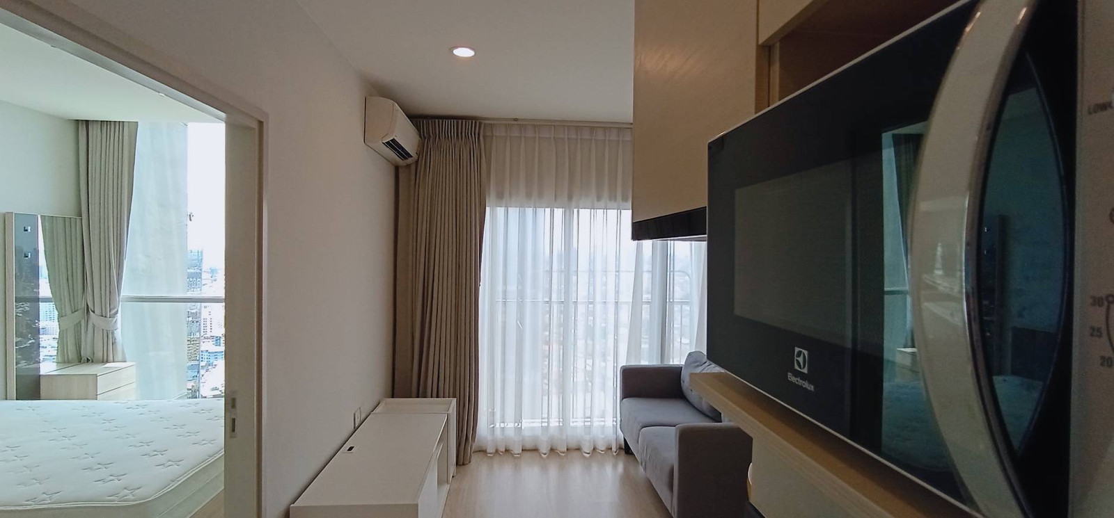 ให้เช่า  โนเบิล รีวอล์ฟ รัชดา 1 ชั้น35, 1Bed,26.26 sqm , ฿14,000.- ,วิวดี, เฟอร์พร้อม,ติด MRTศูนย์วัฒนธรรม   – รูปที่ 4
