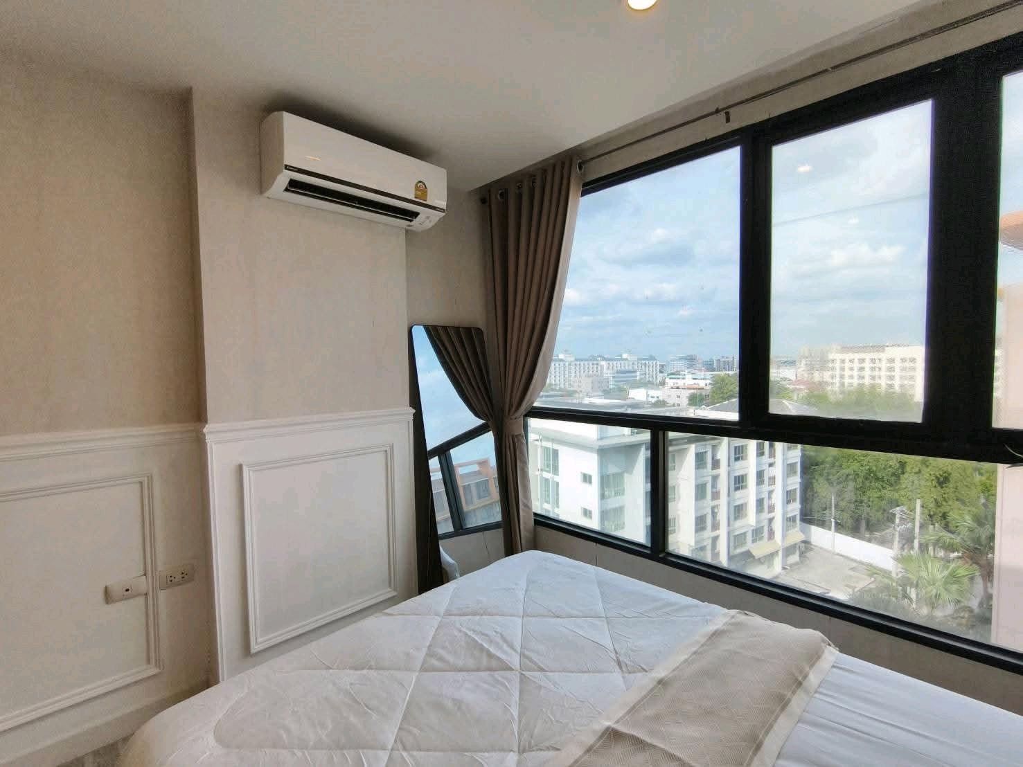 ห้องมุม ชั้นสูง ใกล้รถไฟฟ้า เดินทางง่าย — ค่าเช่าเพียง 9,000 บาท/เดือน! 🚆 ใกล้สถานี โทรคมนาคมแห่งชาติ (NT) ประมาณ 150–200 เมตร ✨ ห้องแต่งครบ เครื่องใช้ไฟฟ้าครบ พร้อมอยู่ 1 ตุลาคม 2569 – รูปที่ 4