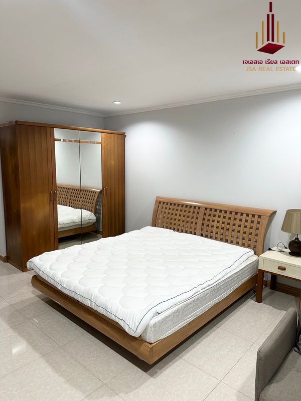 ✨ For Rent: Sathorn Garden Condo ✨ 💰 Only 18,000 THB/month 