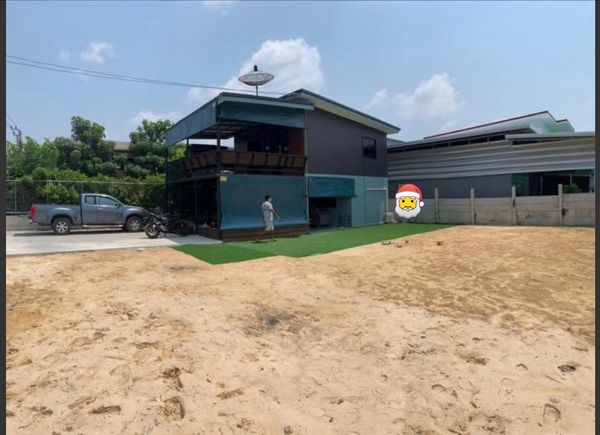 🏡✨ ให้เช่า! พูลวิลล่าส่วนตัว ย่านลาดกระบัง ใกล้สุวรรณภูมิ 3 ห้องนอน 2 ห้องน้ำ พร้อมสระว่ายน้ำส่วนตัว ใช้เวลาเพียงประมาณ 15 นาที ถึงสนามบินสุวรรณภูมิ 🔥 ค่าเช่าเพียง 20,000 บาท/เดือนเท่านั้น!