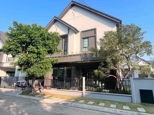 ปล่อยเช่าบ้านหรู Centro บางนา Phase 2 ทำเลดี หลังใหญ่ 70 ตร.ว. ตอบโจทย์ครอบครัวยุคใหม่ No.59-HH-69032