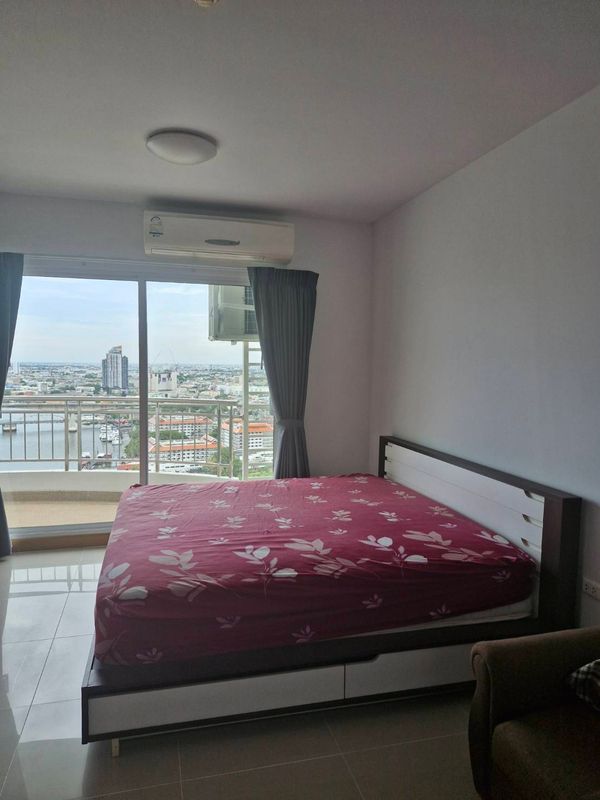 For rent, Supalai River Resort, Charoen Nakhon, river view, studio 32 sq m, 32nd floor, fully furnished, 14,000 baht/month.