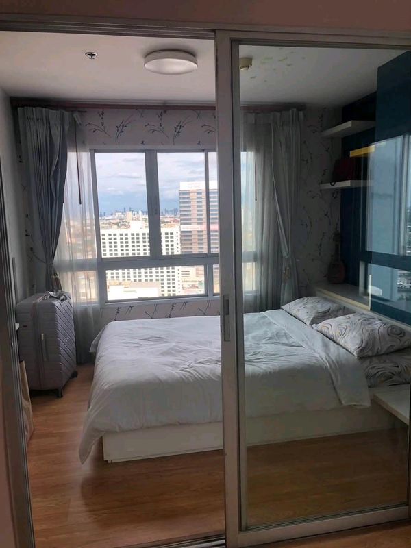 For rent: The Trust Pinklao 🌆 Corner room, 25th floor | Open view | Can see Central Pinklao without buildings blocking it 🧳 Fully furnished, complete electrical appliances Ready to move your bags and move in!