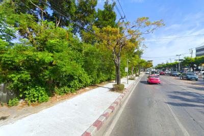 ขาย ที่ดิน ริมถนน เฉลิมพระเกียรติ ร.9 ประเวศ 832 ตรว เหมาะทำการค้า KK