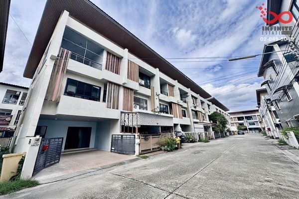 ขายทาวน์โฮม 3 ชั้น หลังริม เดอะ ซิมโฟนี่ นวมินทร์ 163 รีโนเวทใหม่ 20 ตร.ว. ใกล้รถไฟฟ้าสายสีชมพู สถานีคู้บอน