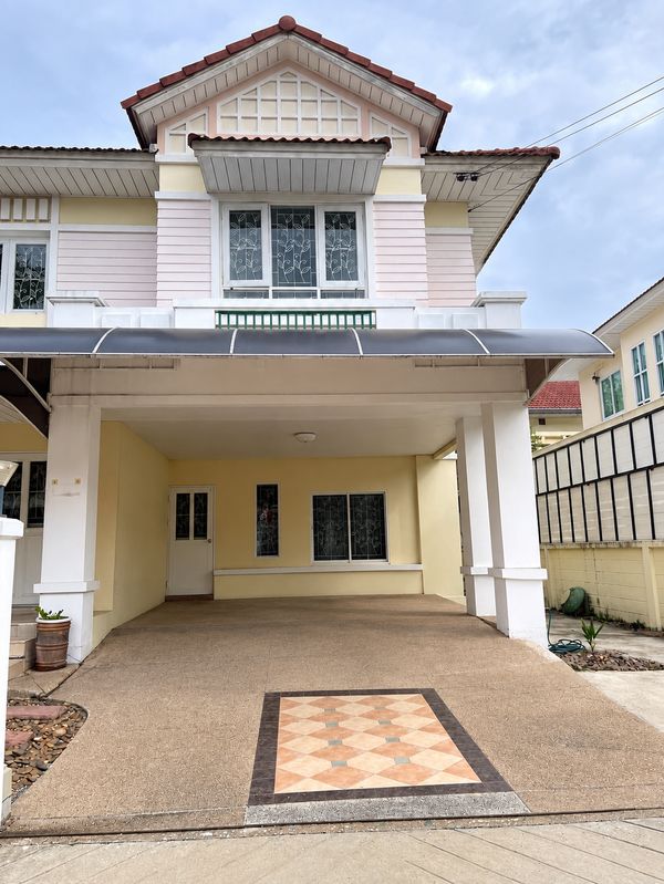 For rent, 2-story house, Perfect Place House, Soi 31, Ramkhamhaeng Road 164 Perfect Place.