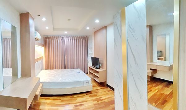 9840♛Condo for rent, 2 bedrooms♙Avenue 61♜BTS Ekkamai, about 550 meters∞099-5919653,065-9423251🜲Line@sureresidence