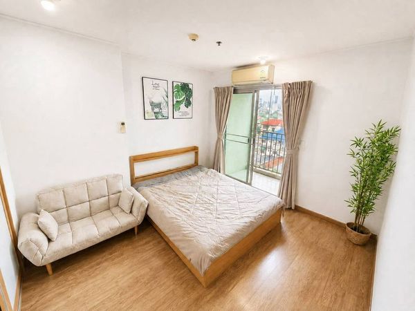 For Sales U Delight @ Jatujak Station Unit 24/50 (Corner unit, east-facing)