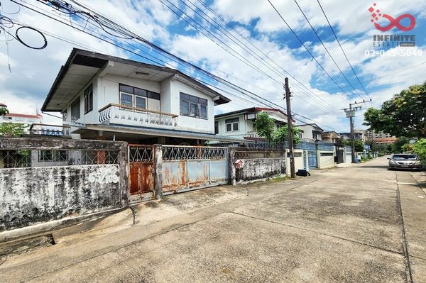 ขายบ้านเดี่ยว ถนนลาดพร้าว ใกล้รถไฟฟ้า MRT 2 ชั้น 63 ตร.ว. ซอยลาดพร้าว 109 