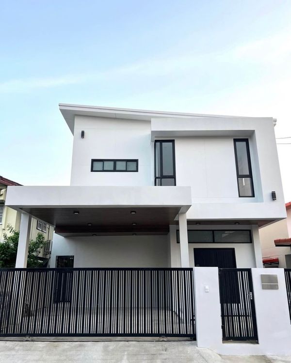 Single house for sale, 50 sq m, Bangna Villa Village, newly decorated house.