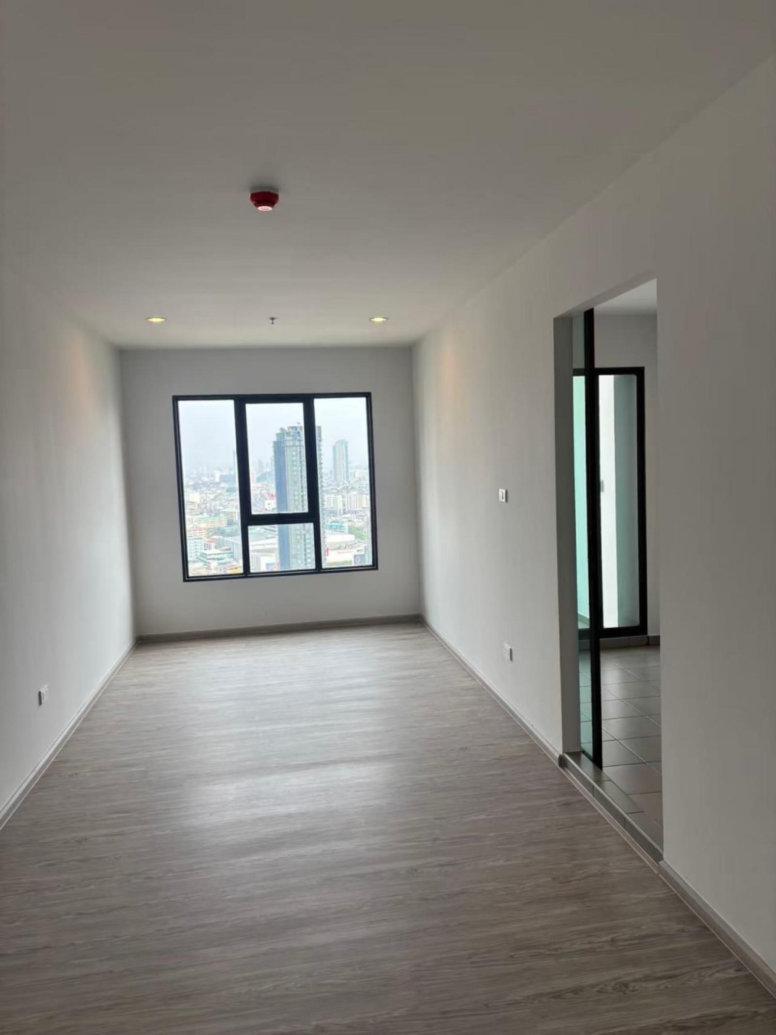 Regent Home Wuttakat【𝐒𝐄𝐋𝐋 & 𝐑𝐄𝐍𝐓】A condo offering panoramic views and a perfectly coordinated color scheme, transforming everyday life into something more enjoyable. Contact Line ID: @hacondo Regent Home Wuttakat【𝐒𝐄𝐋𝐋 & 𝐑𝐄𝐍𝐓】A condo offering panoramic views and a perfectly coordinated color scheme, transforming everyday life into something more enjoyable. Contact Line ID: @hacondo