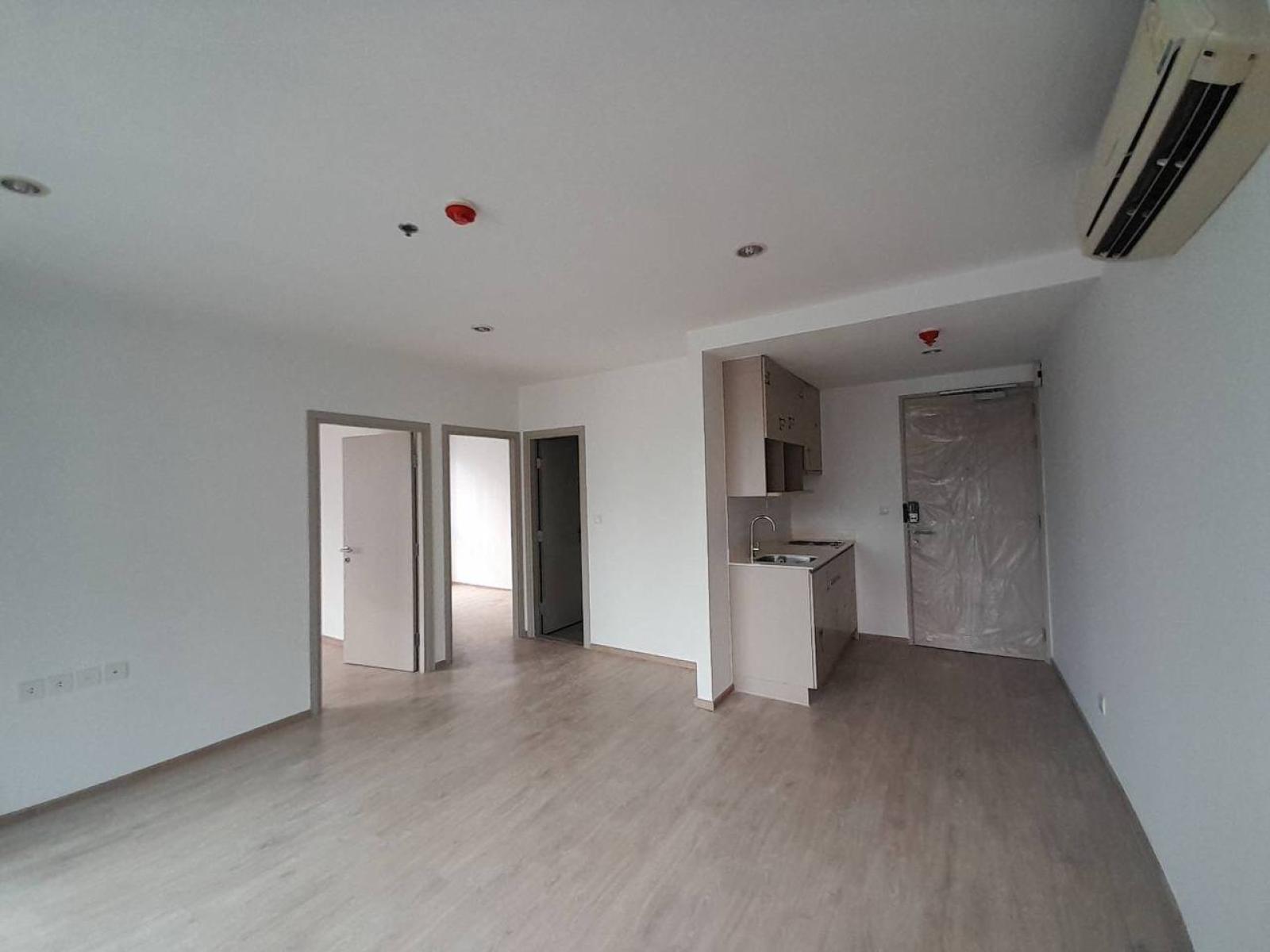 Ideo Q Chula - Samyan【𝐒𝐄𝐋𝐋】A beautiful room that makes efficient use of space, with storage and living areas all in one space. Contact Line ID: @hacondo Ideo Q Chula - Samyan【𝐒𝐄𝐋𝐋】A beautiful room that makes efficient use of space, with storage and living areas all in one space. Contact Line ID: @hacondo