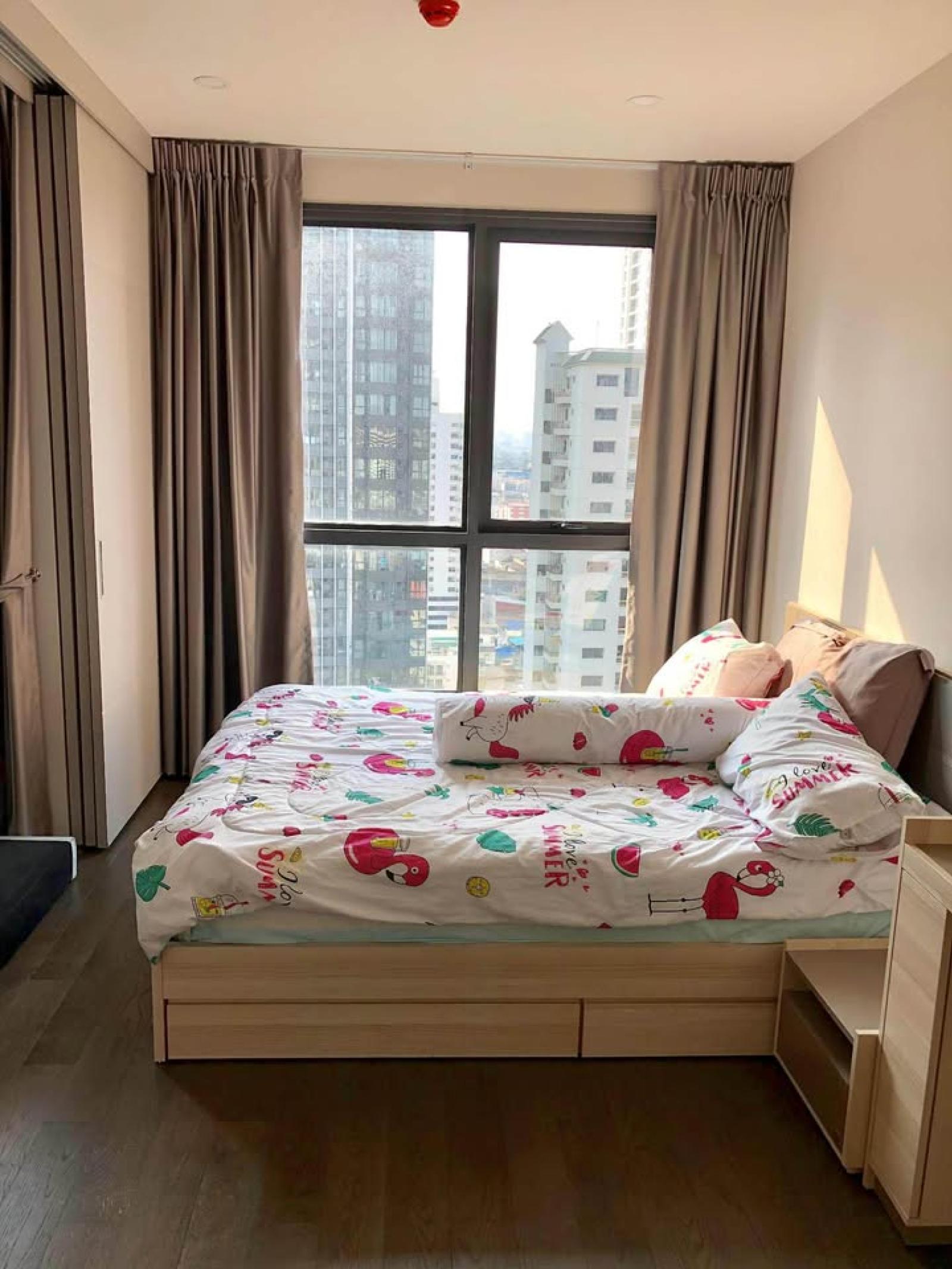 Ideo Q Siam - Ratchathewi【𝐒𝐄𝐋𝐋】The rooms offer a premium feel, along with complete common areas to support both relaxation and daily life. Contact Line ID: @hacondo