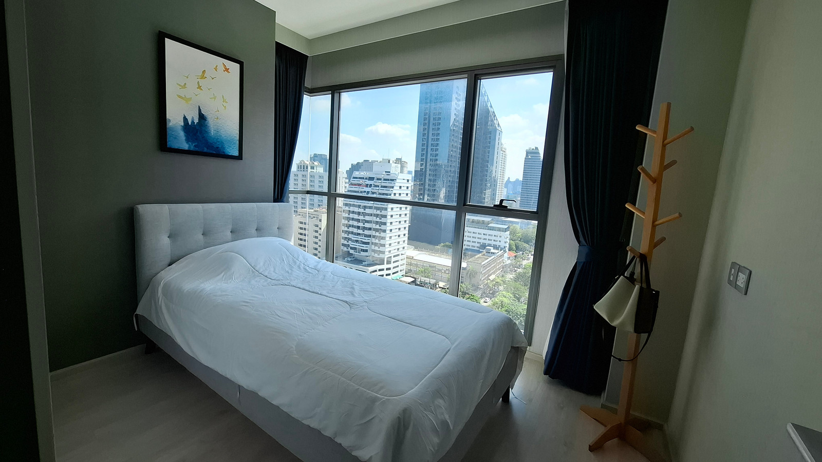 ห้องมุม ฝั่งทิศตะวันออก วิวสวน 😉 – รูปที่ 4