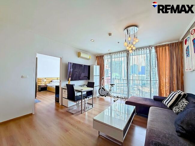 For rent: The Issara Ladprao | The Issara Ladprao, corner room, 180° city view | large size 51.89 sq m., near both BTS Lat Phrao Intersection and MRT Phahon Yothin. For rent: The Issara Ladprao | The Issara Ladprao, corner room, 180° city view | large size 51.89 sq m., near both BTS Lat Phrao Intersection and MRT Phahon Yothin.