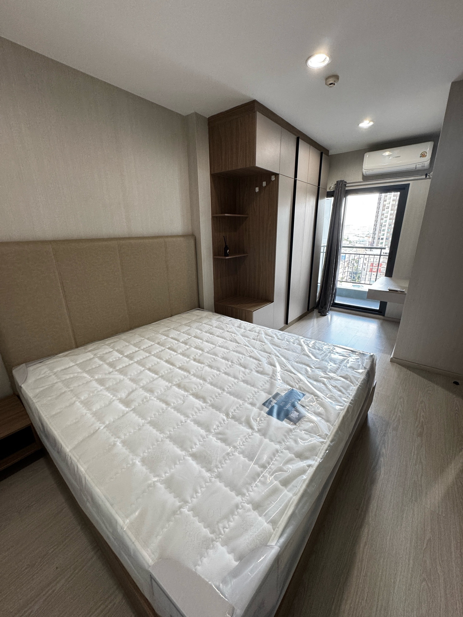 🎯 Available and ready to move in Can add furniture IDEO THAPHRA INTERCHANGE