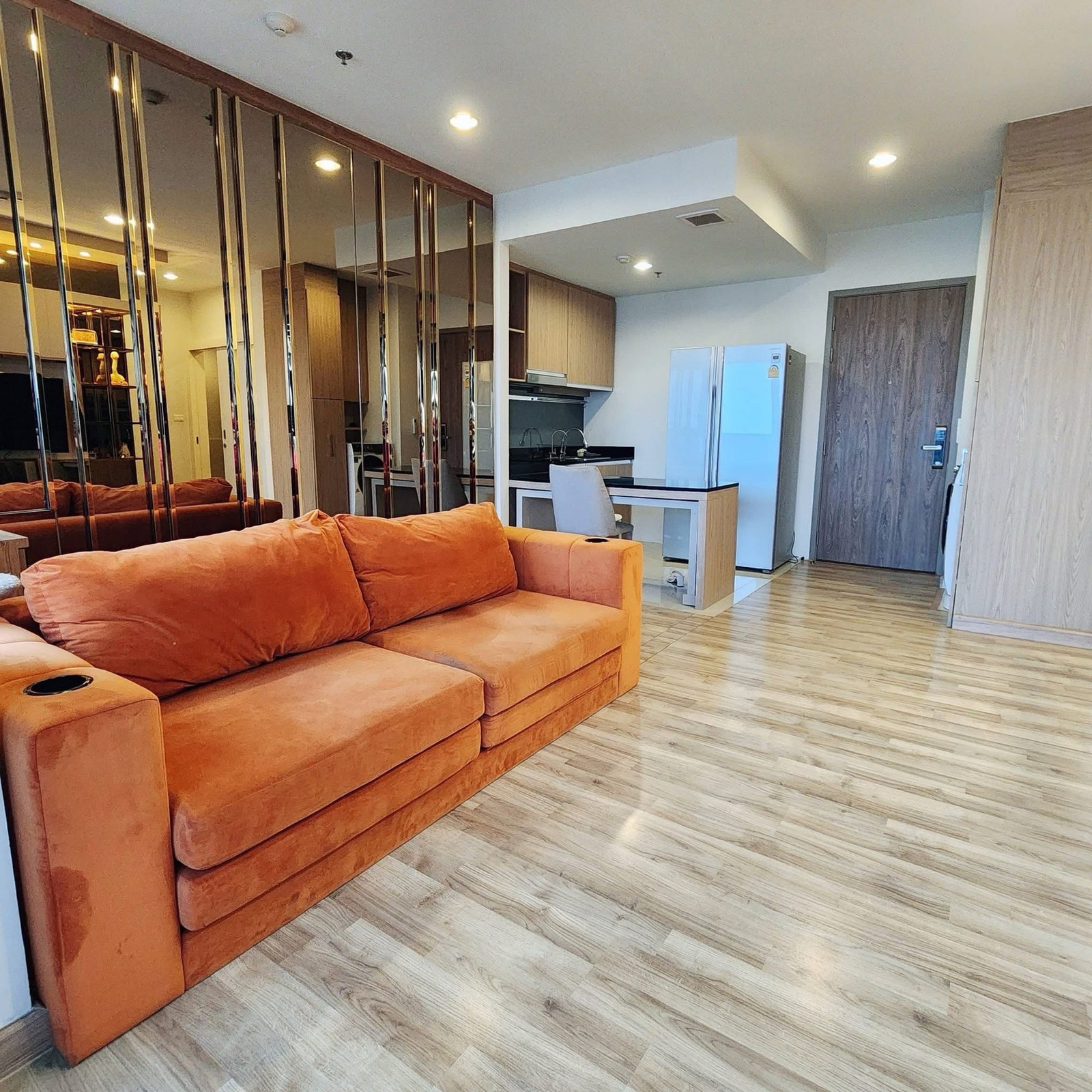 For sale Niche Mono Sukhumvit Bearing, near BTS Bearing 250 meters, newly renovated, high floor, beautiful view.