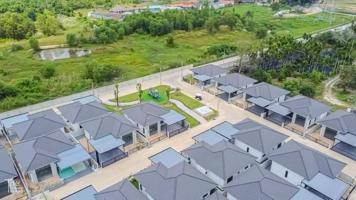บ้านเดี่ยวใหม่ โครงการสายลมเย็น ไพรเวท ติดถนนสุขุมวิท ระยอง เริ่ม 2.59 ล้าน บ้านเดี่ยวใหม่ โครงการสายลมเย็น ไพรเวท ติดถนนสุขุมวิท ระยอง เริ่ม 2.59 ล้าน