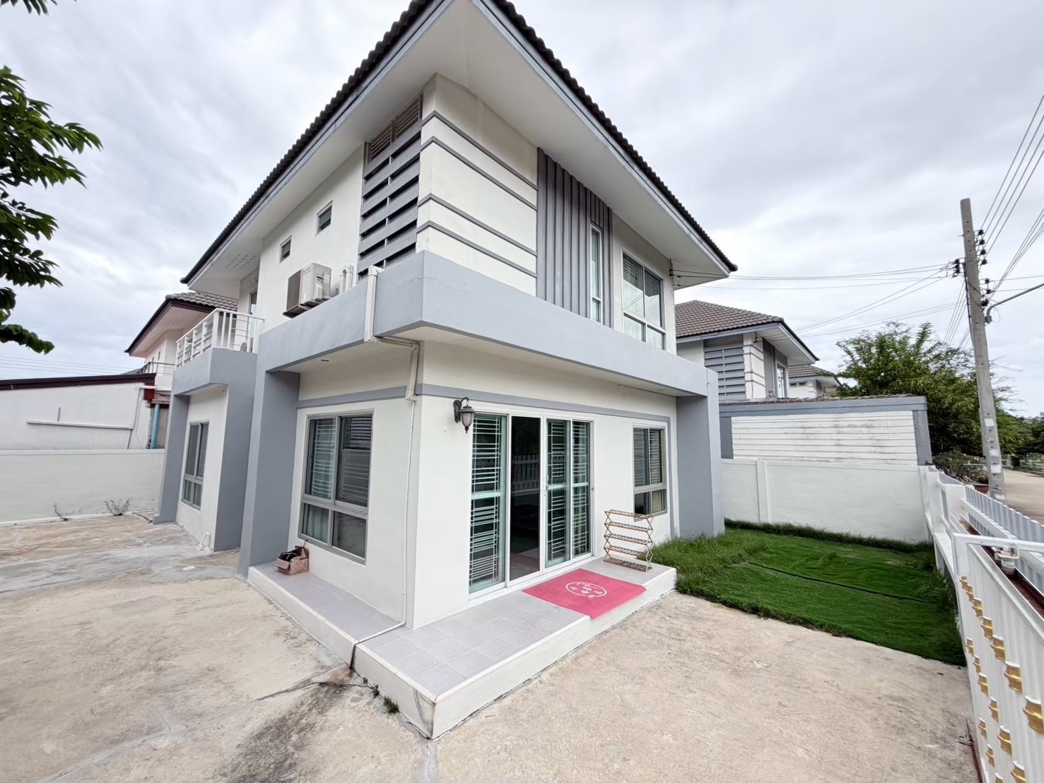 🔥🏡 ให้เช่าบ้านเดี่ยว รีโนเวทใหม่ทั้งหลัง! พร้อมอยู่  📍 หมู่บ้านสินทวีเทียนทะเล 2 | ซอยเทียนทะเล 20 – รูปที่ 4
