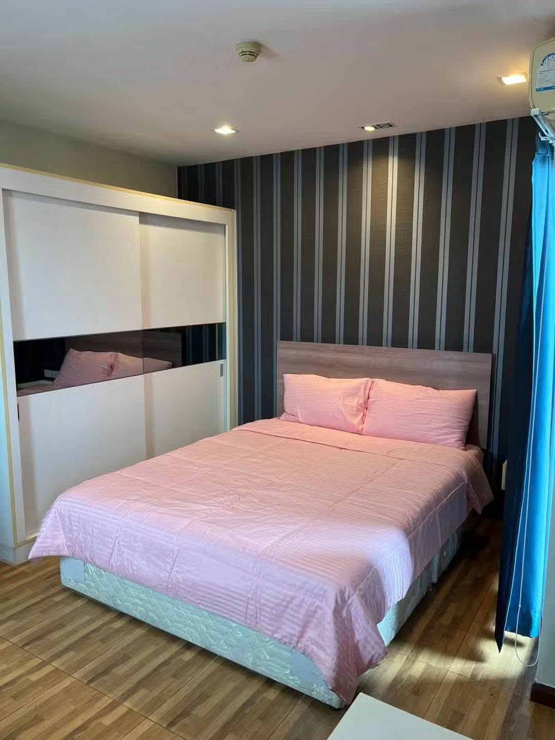 ให้เช่า  Casa Condo Asoke Dindeang  ชั้น 22