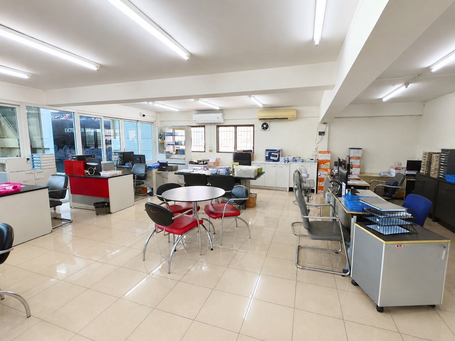Showroom next to Matoom Intersection Potential location worth investing in – รูปที่ 3