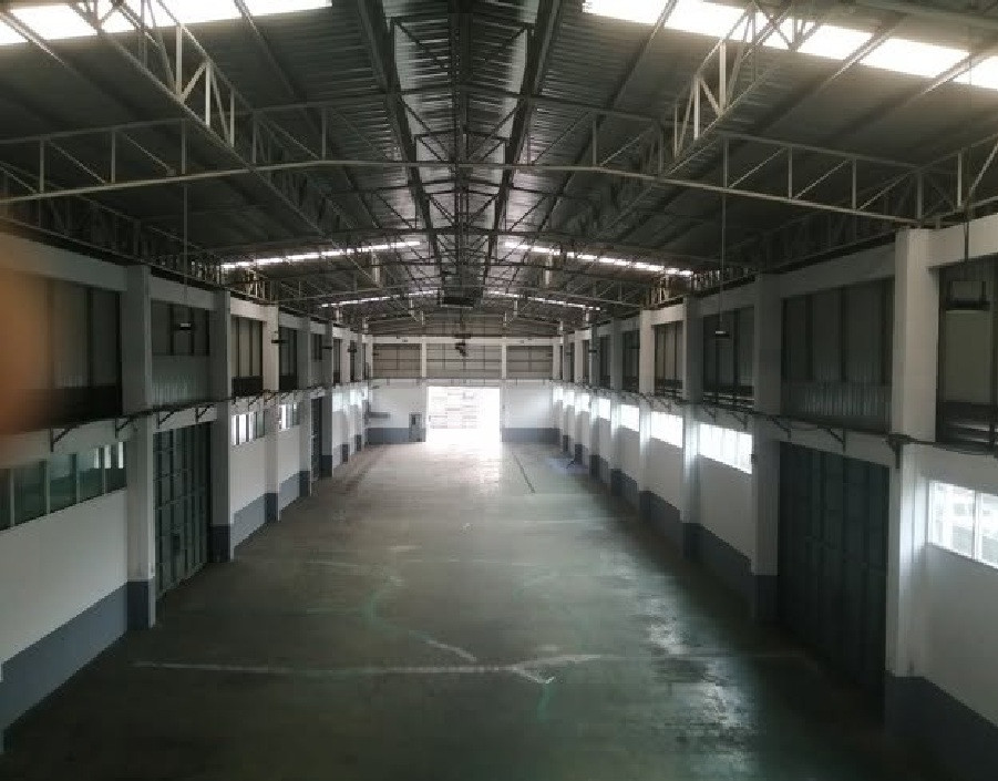 For Rent ให้เช่าโรงงาน โกดัง / อยู่ในนิคมอุตสาหกรรมบางชัน มีนบุรี / ถนนเสรีไทย / ซอยเสรีไทย 54 / มีพื้นที่ 960 ตารางเมตร และ 1200 ตารางเมตร / อยู่ในเขตนิคม ทำโรงงานได้ / รถเทรลเลอร์ เข้าออกได้ – รูปที่ 4
