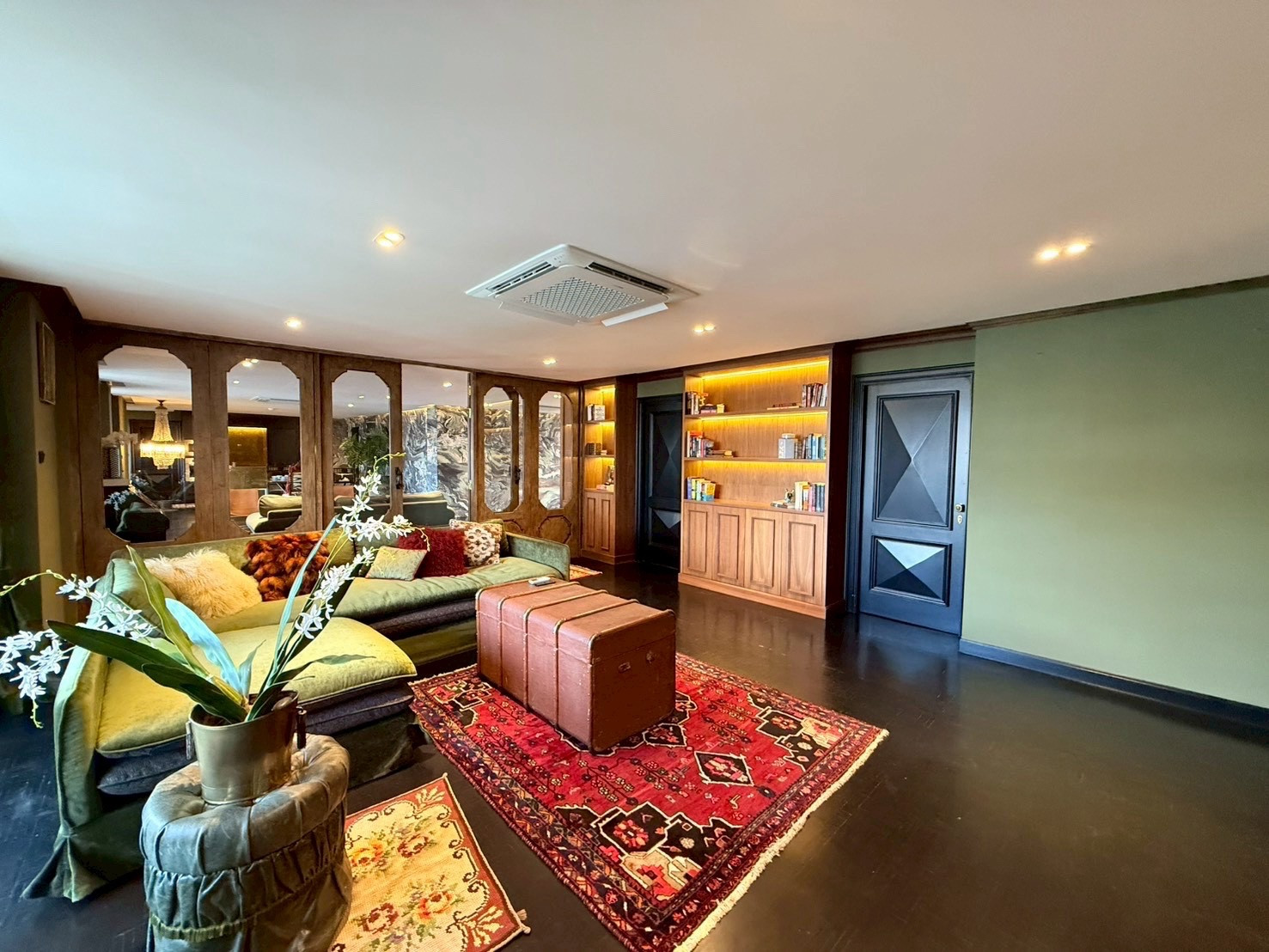 A Home with Soul in Phromphong - Thonglor , Private condo size 242 Sq.m. of Timeless Living🏡✨