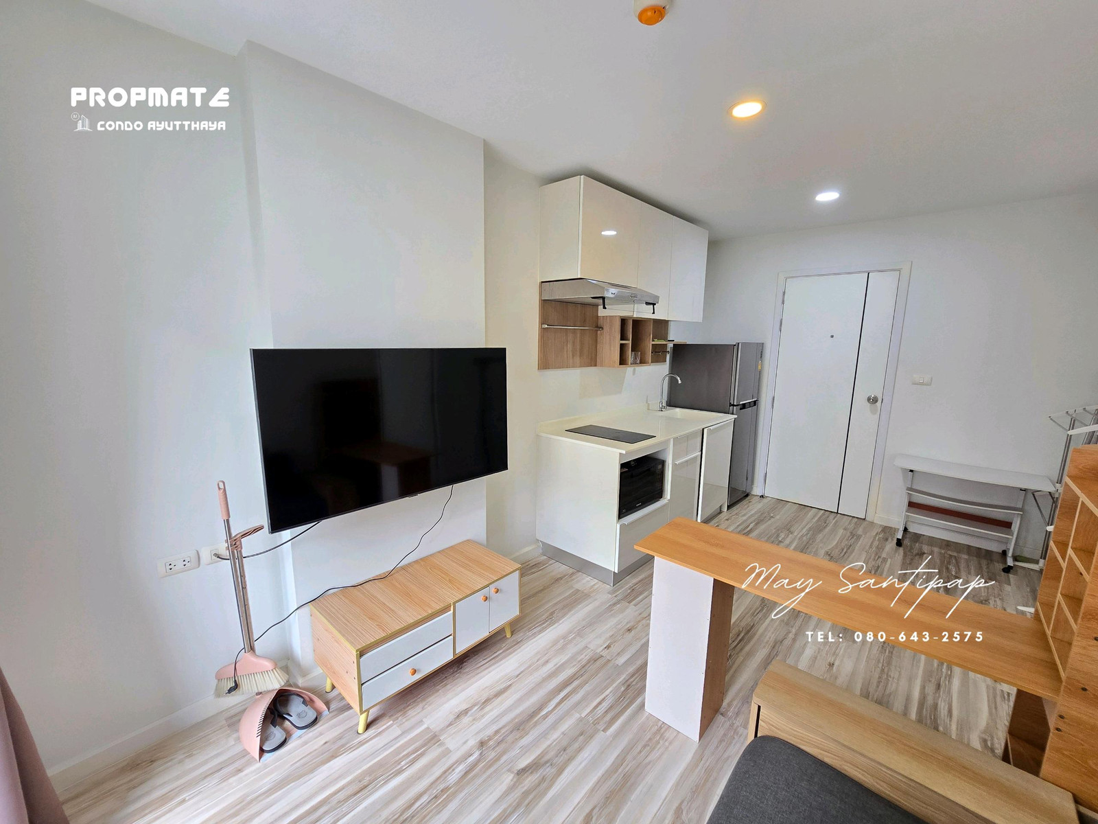 For rent: Plus Condo, next to Lotus, pool view.
