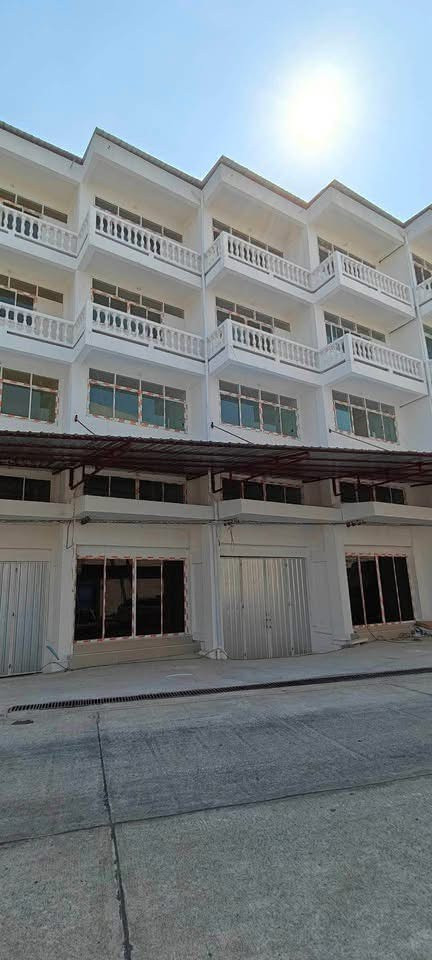 Warehouse for rent, storage space, commercial building, 4 floors, 2 units next to each other, good price, good location, Soi Thian Talay 15. Next to Bang Khun Thian Chai Thale Road, area 608 sq m., main road, trucks can easily enter and exit. Warehouse for rent, storage space, commercial building, 4 floors, 2 units next to each other, good price, good location, Soi Thian Talay 15. Next to Bang Khun Thian Chai Thale Road, area 608 sq m., main road, trucks can easily enter and exit.