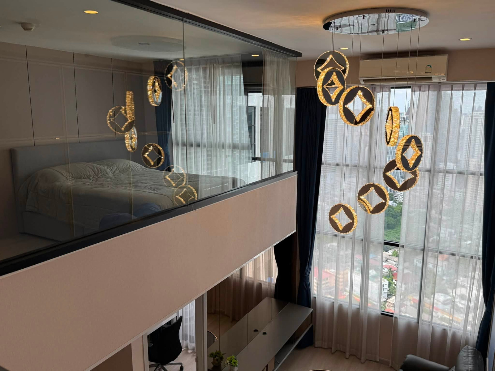 Knightsbridge Prime Sathorn Duplex ชั้น 38 1 ห้องนอน 1 ห้องน้ำ 1 ห้องทำงาน • ขนาด 44 ตร.ม.