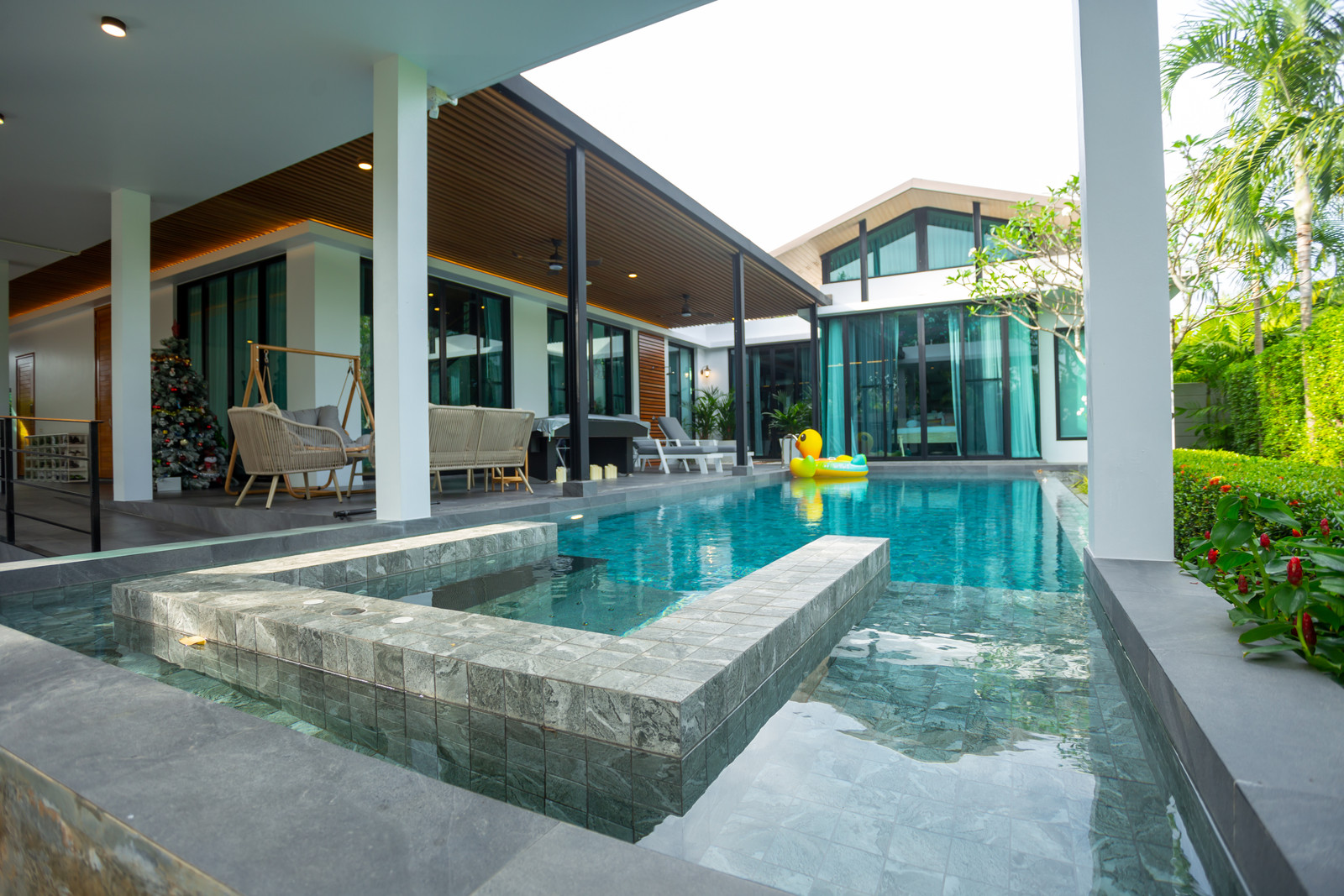 For Sale | Exclusive 4-Bed Luxury Pool Villa in Nai Harn, Phuket  