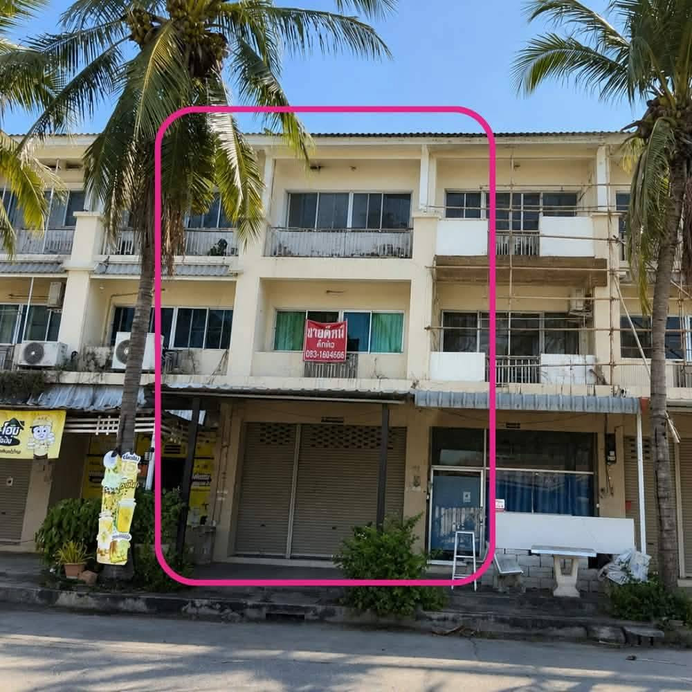 ขายถูกมาก!! อาคารพาณิชย์ 3 ชั้น ติดถนนทำเลทอง อ.สามชุก จ.สุพรรณบุรี ใกล้  ม.ราชมงคลสุวรรณภูมิ – รูปที่ 2