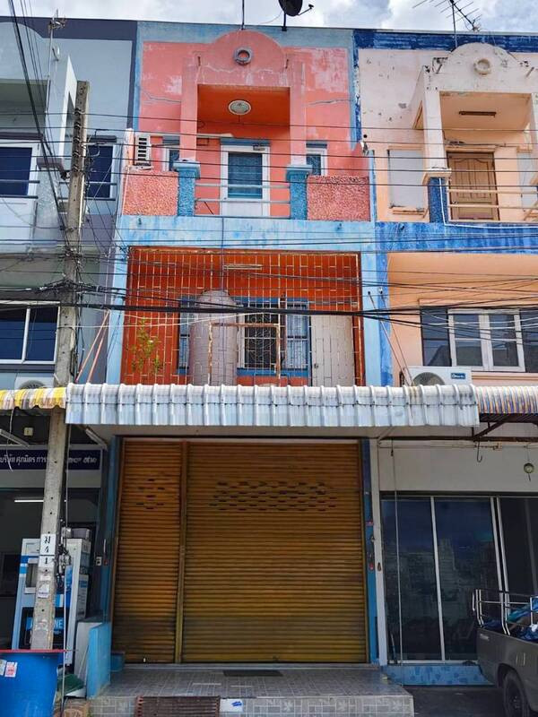 ขาย อาคารพาณิชย์ 3 ชั้น หทัยราษฎร์ 6 บางชัน คลองสามวา กรุงเทพฯ  