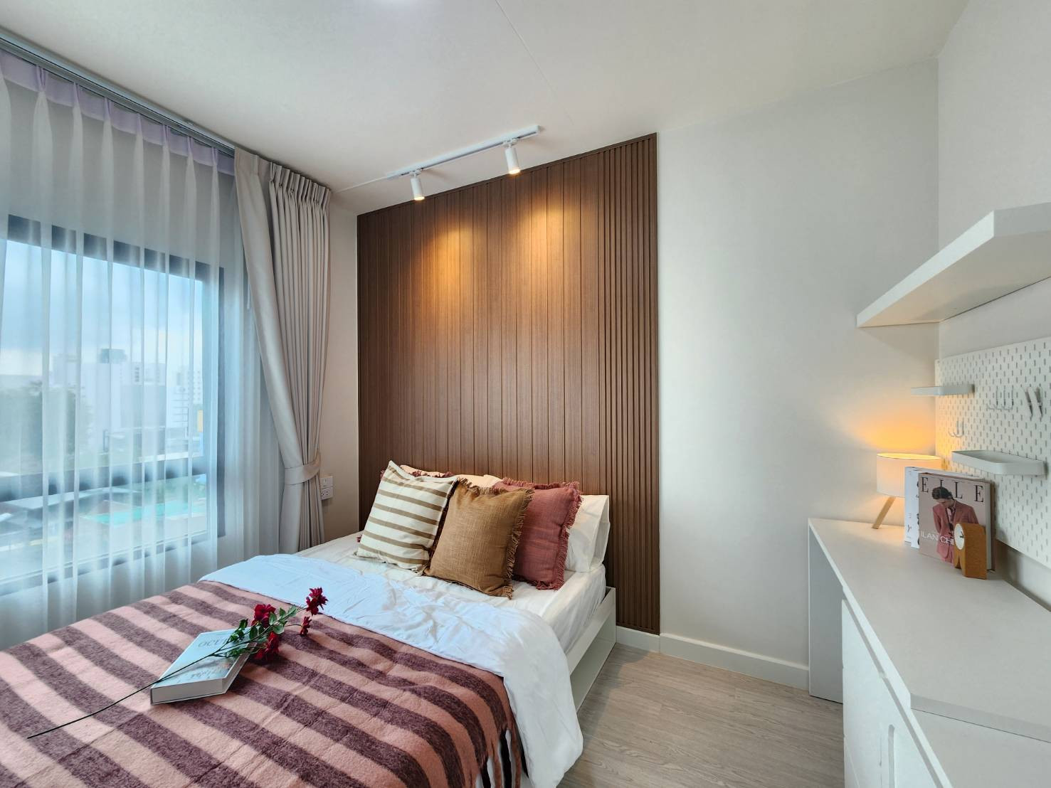 Beautiful room, unblocked view, Soi Suea Yai in the heart of Ratchada, cant miss it!!! Installments starting at just 7,xxx baht/month. Beautiful room, unblocked view, Soi Suea Yai in the heart of Ratchada, cant miss it!!! Installments starting at just 7,xxx baht/month.