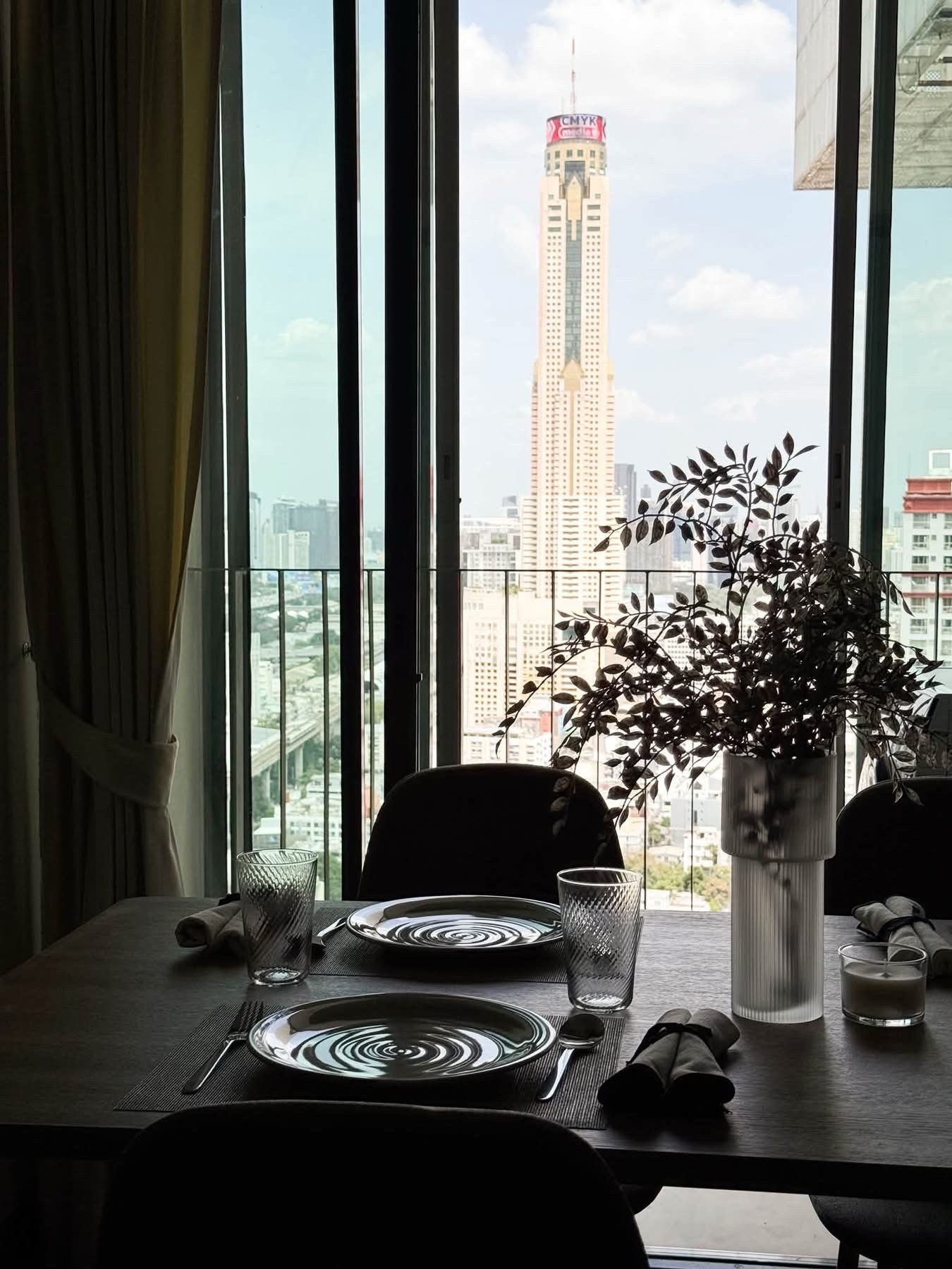 For Rent 🔥🔥 45 sq.m. | Ready to move in — Ideo Q Phaya Thai Condo. Located right next to the Phaya Thai BTS/Airport Rail Link station. For Rent 🔥🔥 45 sq.m. | Ready to move in — Ideo Q Phaya Thai Condo. Located right next to the Phaya Thai BTS/Airport Rail Link station.