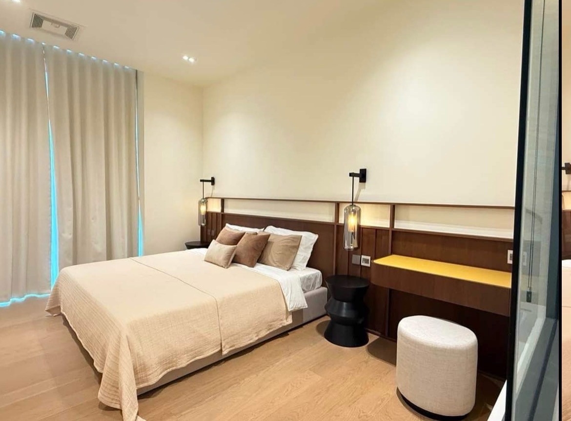 For rent The strand Thonglor For rent The strand Thonglor