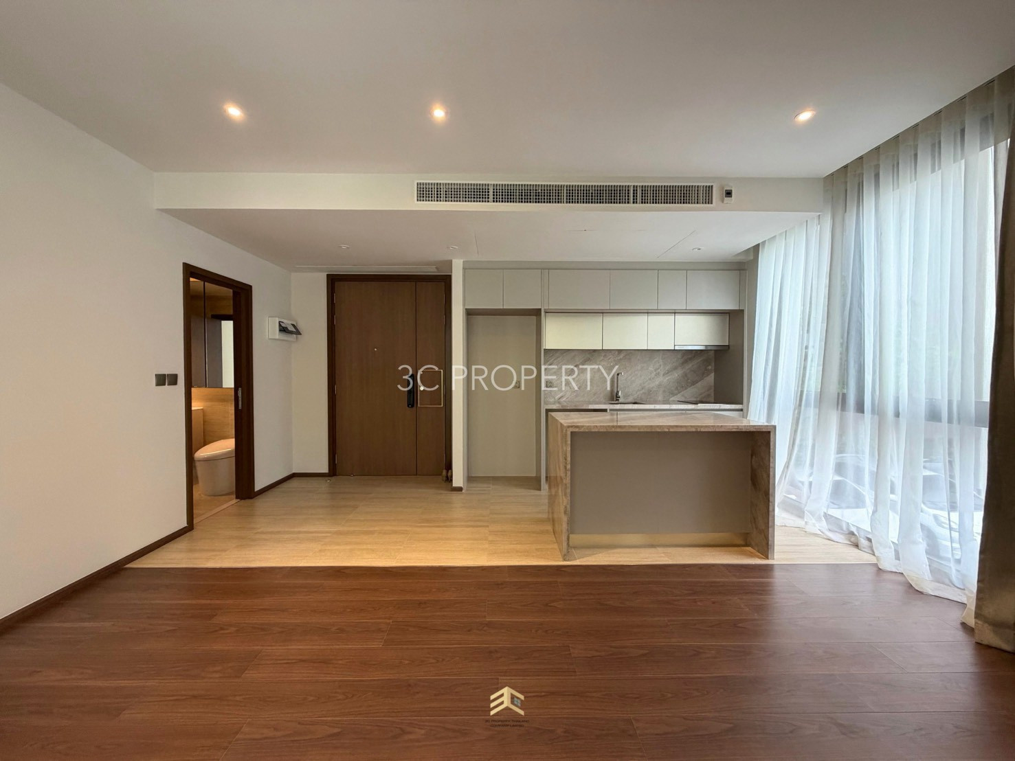 𝙑𝙞𝙖 61 : Via 61 Condo allows pets ••Special price 𝟏𝟎.𝟗𝟗 million baht•• (Make appointment to see Kee 095-0898947)
