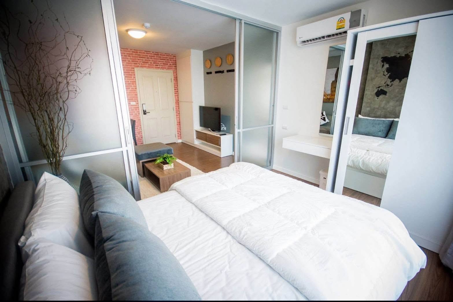 D condo Nim, Brand new, Swimming Pool View, fully furnished unit located right next to Central Festival Chiang Mai 