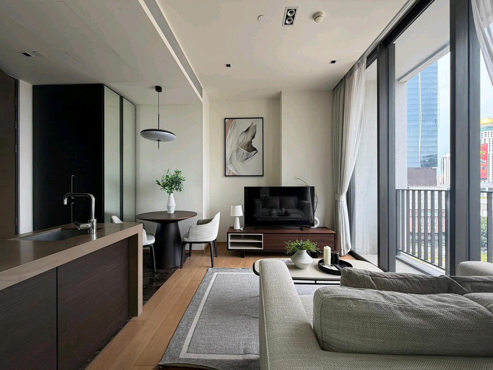 📍✨ Luxury condo in the heart of Bangkok. Premium location near Central Chidlom and BTS Chidlom, only 250 meters. – รูปที่ 2