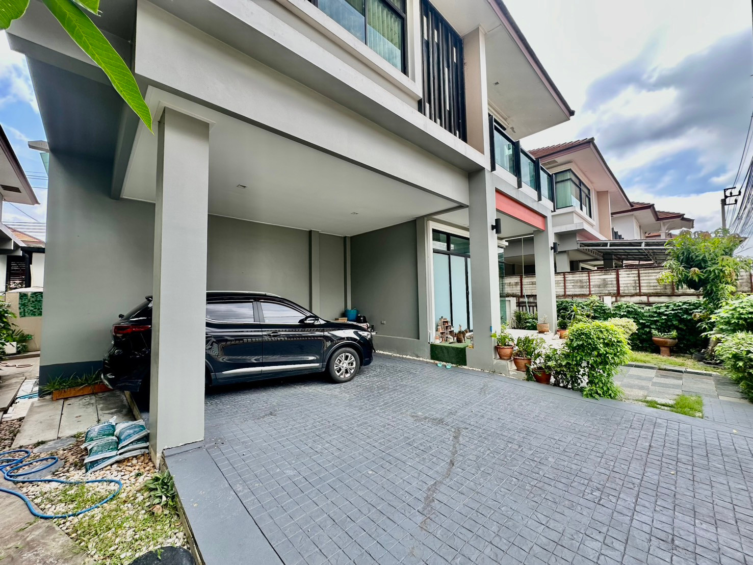 For sale and rent, 2-story detached house, ready to move in, good condition, fully furnished, at the beginning of the project, Laddaville Village 4. Ban Kluai-Sai Noi 51.7 sq m. – รูปที่ 4