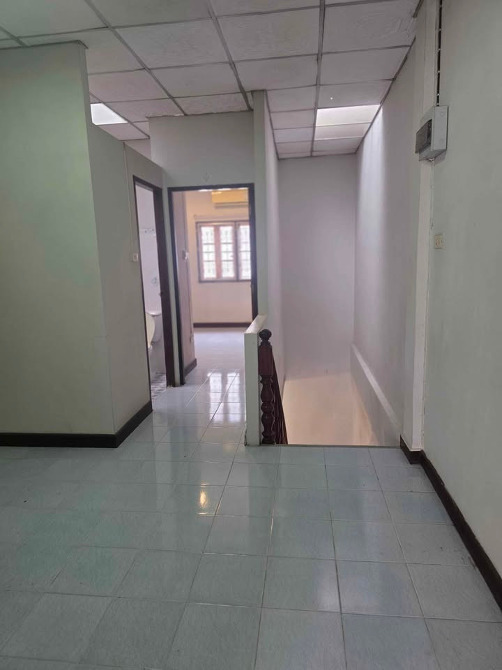 2-story townhouse for rent, Soi Phetkasem 55. – รูปที่ 4