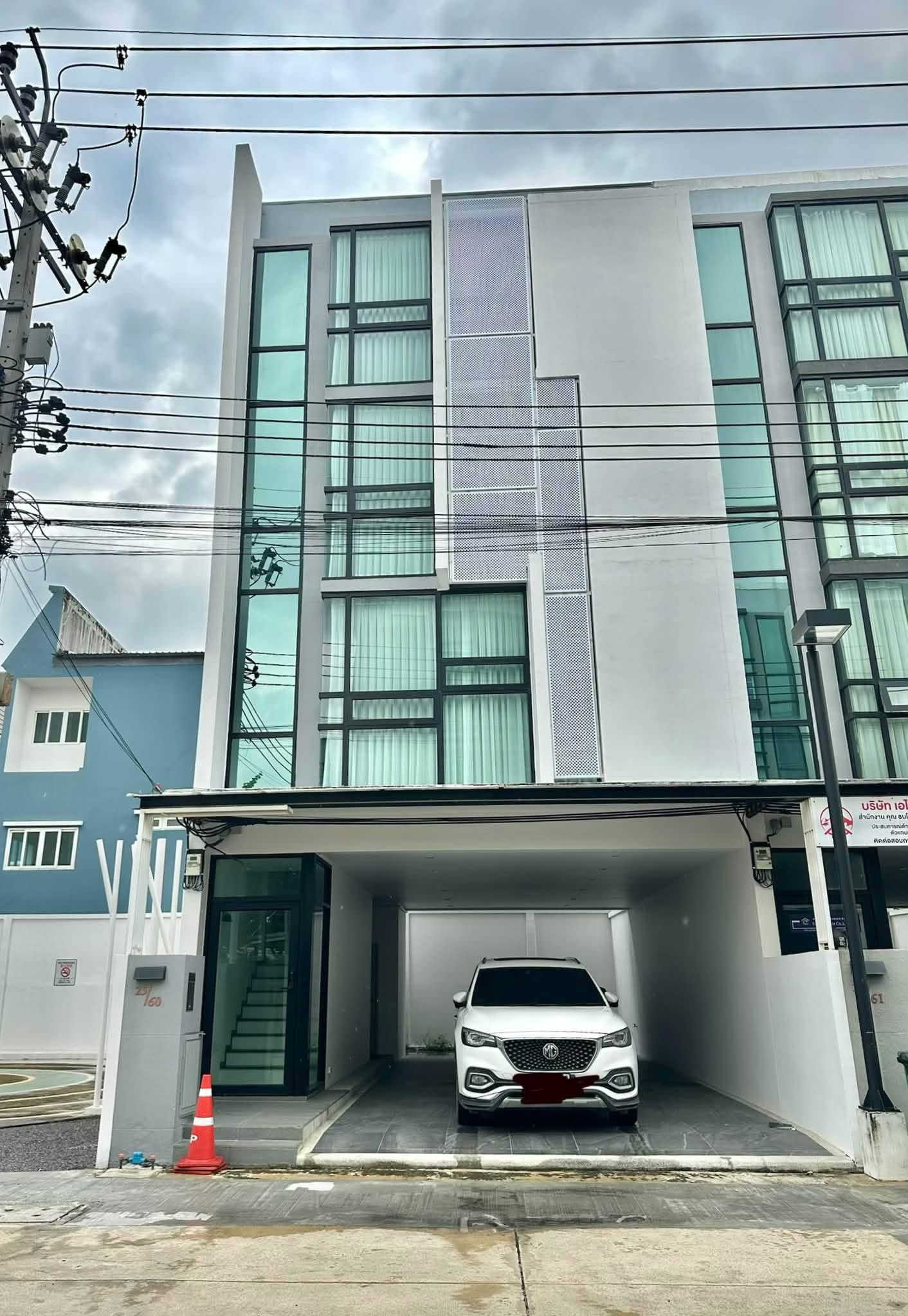 ให้เช่า Home Office | DAYS วัชรพล–รามอินทรา 🔥 ✨ ห้องมุม หลังใหม่ | 4 ชั้น | พร้อมใช้งาน ให้เช่า Home Office | DAYS วัชรพล–รามอินทรา 🔥 ✨ ห้องมุม หลังใหม่ | 4 ชั้น | พร้อมใช้งาน