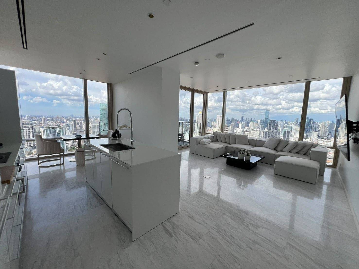 LTHC16187 - Luxury Condo FOR SALE Four Seasons Private Residence | 118 sq.m. | 2 Beds | High Floor | Full River & City View | 45MB | คอนโดหรูขาย เจริญนคร LTHC16187 - Luxury Condo FOR SALE Four Seasons Private Residence | 118 sq.m. | 2 Beds | High Floor | Full River & City View | 45MB | คอนโดหรูขาย เจริญนคร