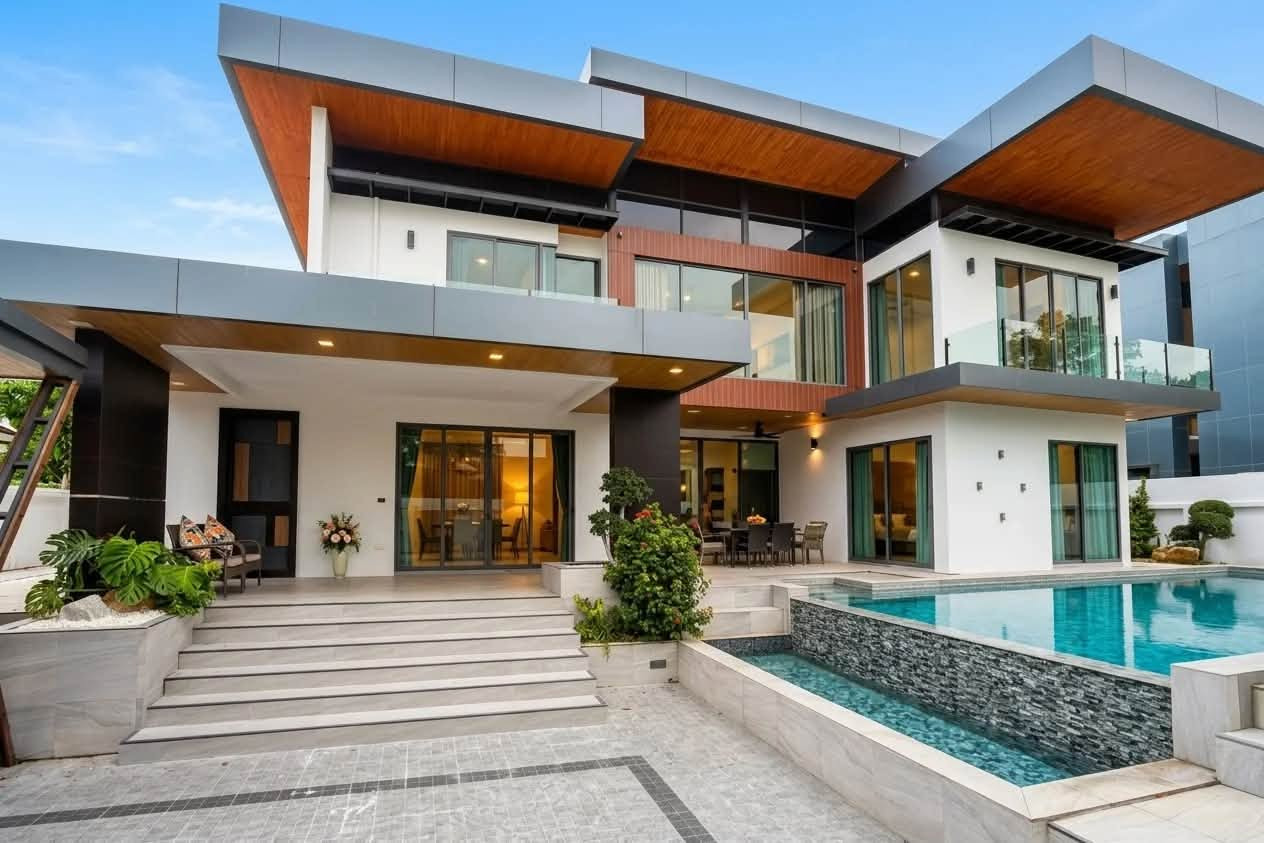 Luxury Villa for Sale and Rent in Pattaya at M Mountain Village Luxury Villa for Sale and Rent in Pattaya at M Mountain Village
