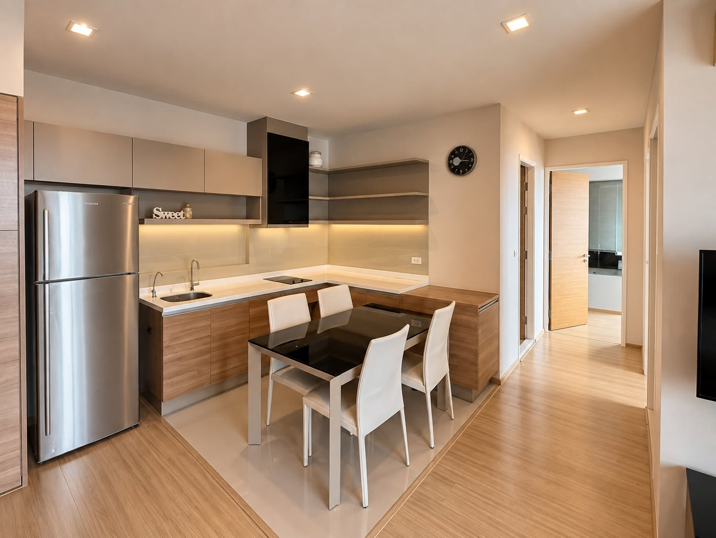 คอนโดใกล้ BTS อ่อนนุช 2 ห้องนอน 2 ห้องน้ำให้เช่า Rhythm Sukhumvit50 – รูปที่ 2