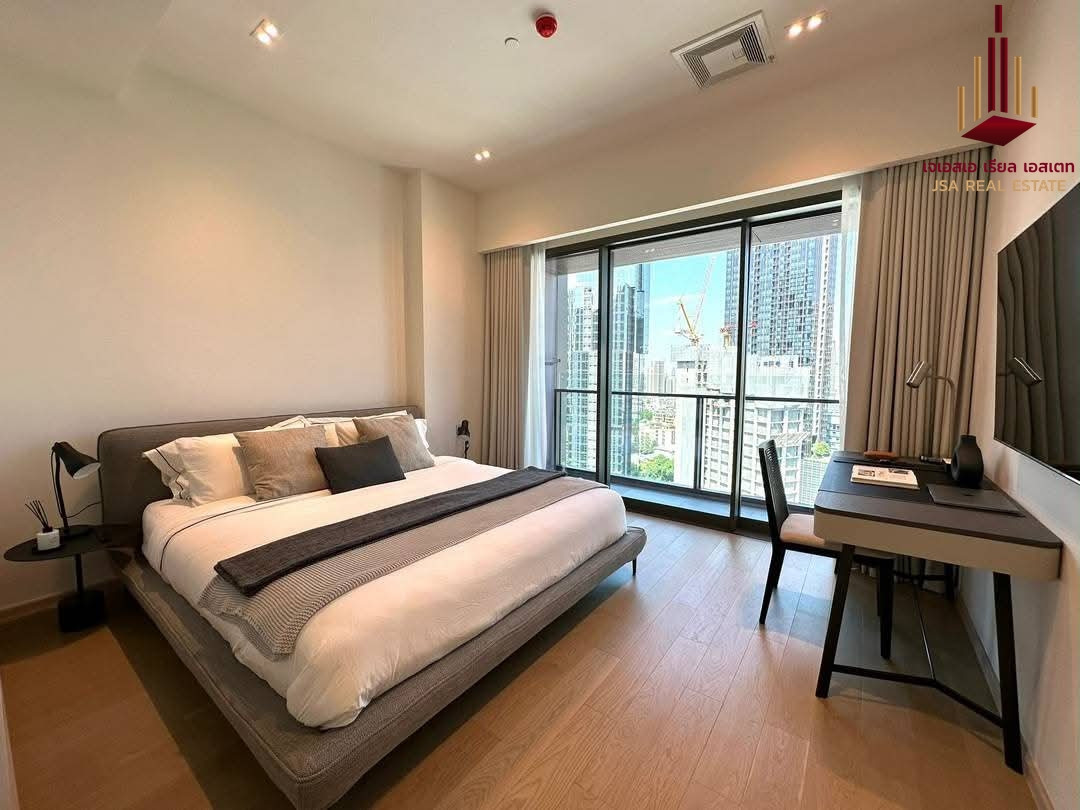 ✨ For Rent: The Strand Thonglor Condo ✨ 💰 Only 80,000 THB/month  