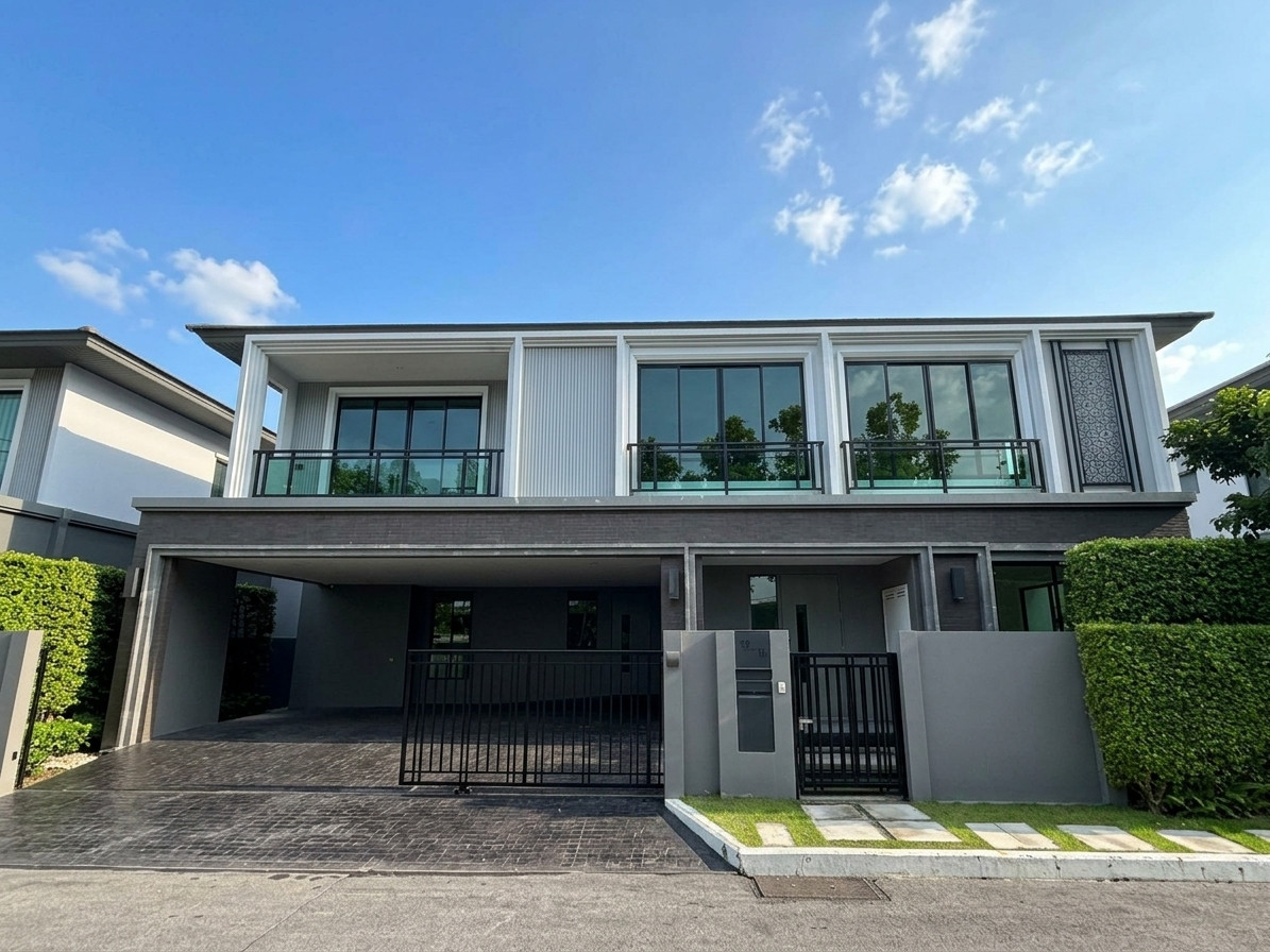 Single house for sale, Belgravia Bangna-Rama 9 project, sells it himself. Single house for sale, Belgravia Bangna-Rama 9 project, sells it himself.
