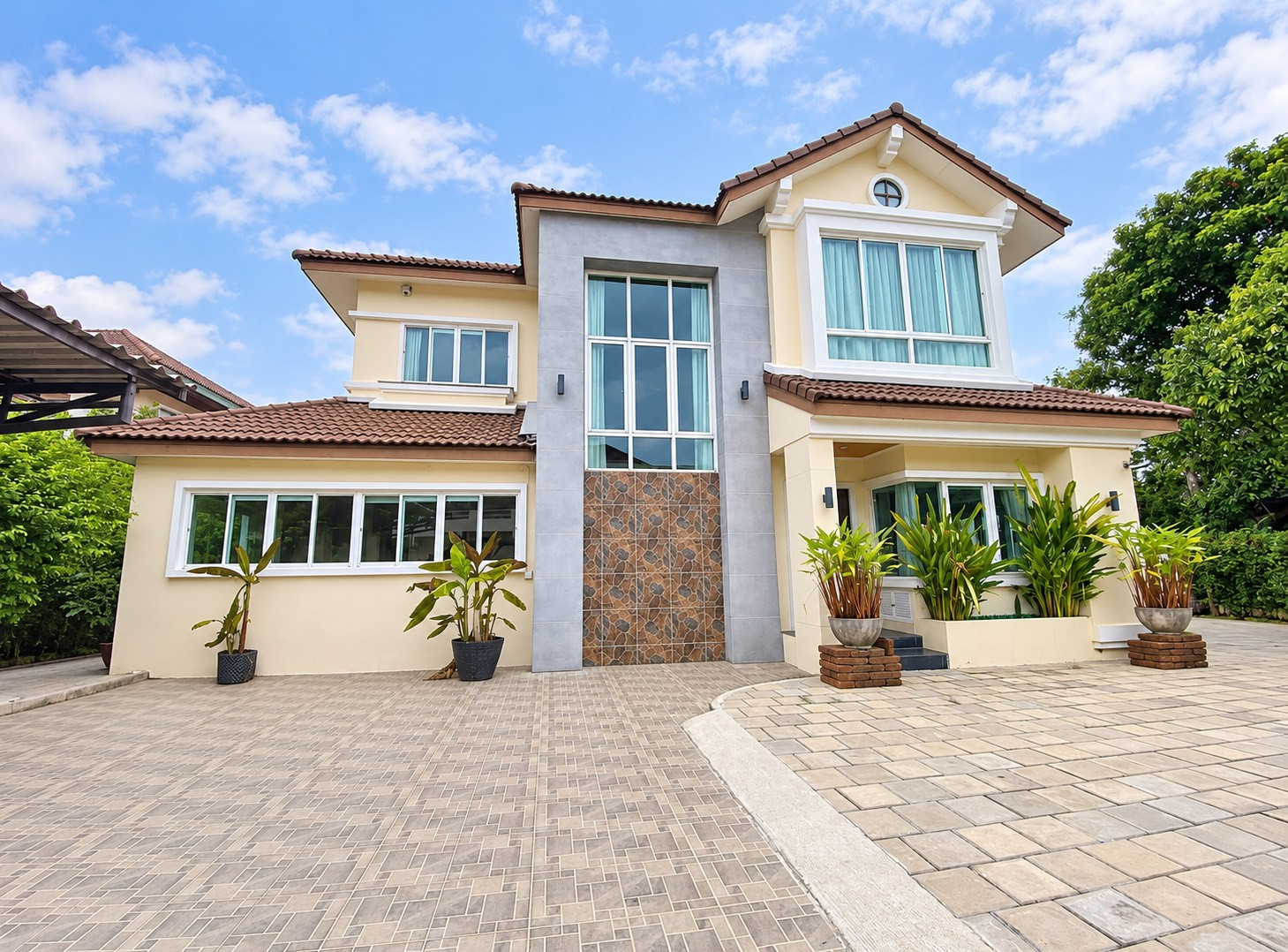 🏡 Large detached house for rent. Chollada Village Ramindra–Khubon 🏡 Large detached house for rent. Chollada Village Ramindra–Khubon