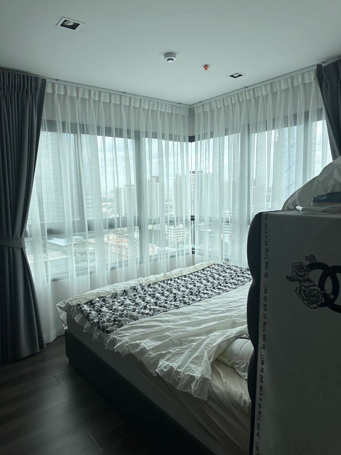 2 beds 2 baths Ideo Rama9-Asoke 2 beds 2 baths Ideo Rama9-Asoke